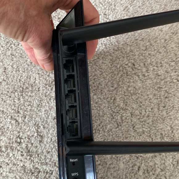 Netgear Wi-Fi Extender - Picture 5 of 8